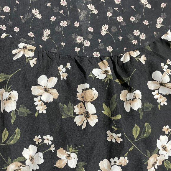 Ditsy Floral Cottagecore Henley Blouse NWT S Womens Chiffon Woven Peasant Boho - Picture 10 of 11